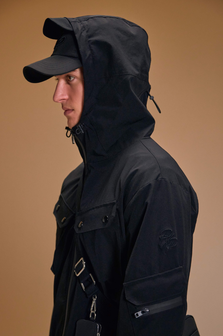 CONTRAST TECHWEAR JACKET | BLACK