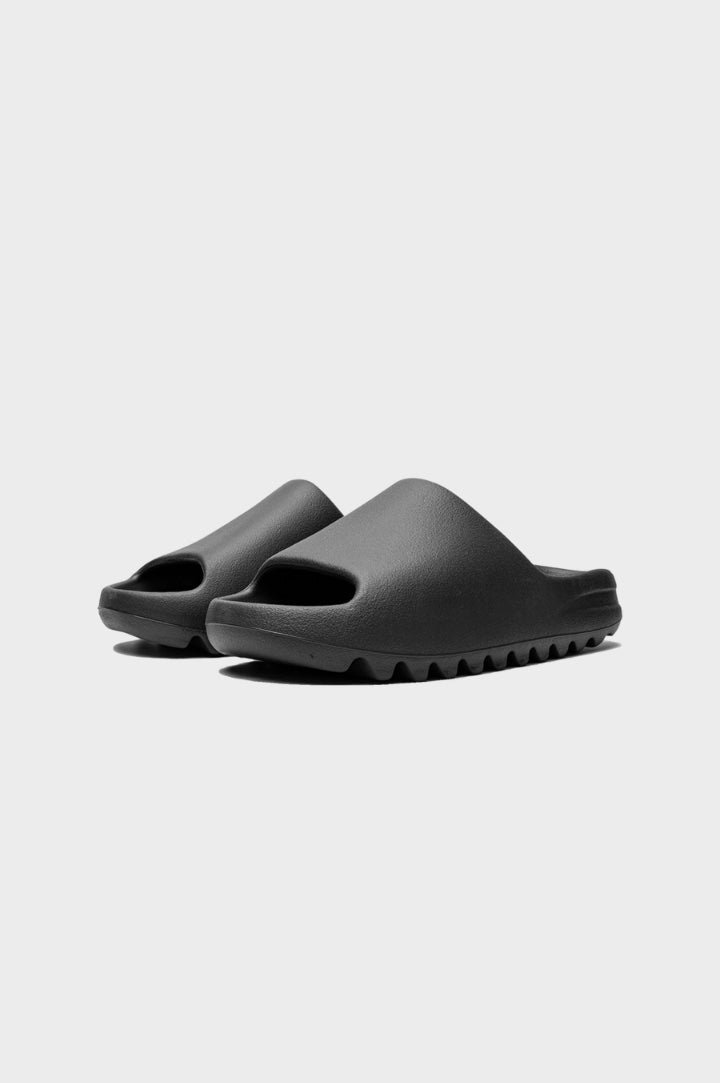 Yeezy Slide 'Dark Onyx'