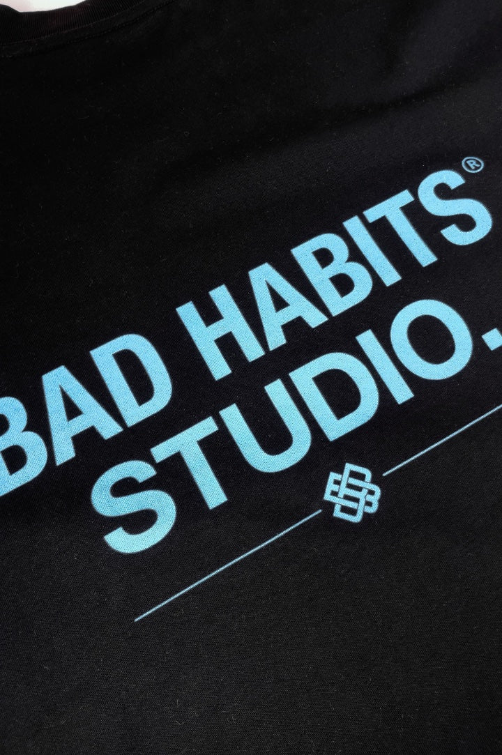 BAD HABITS STUDIO. T-SHIRT | BLACK